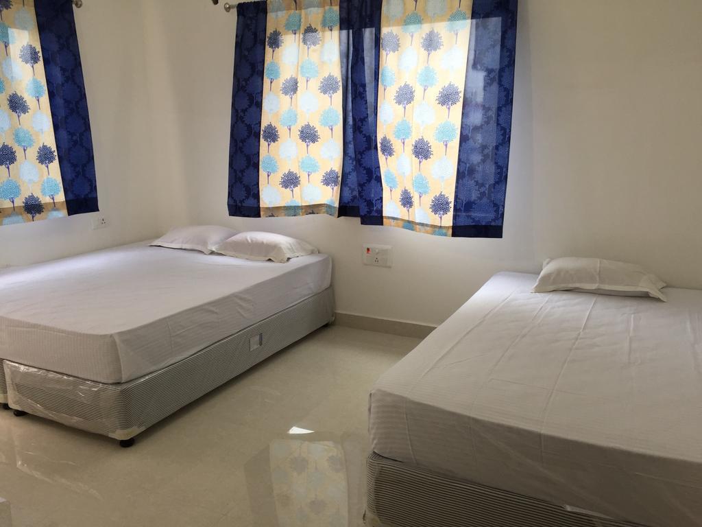ホテル Lotus Residency ブッダガヤ エクステリア 写真